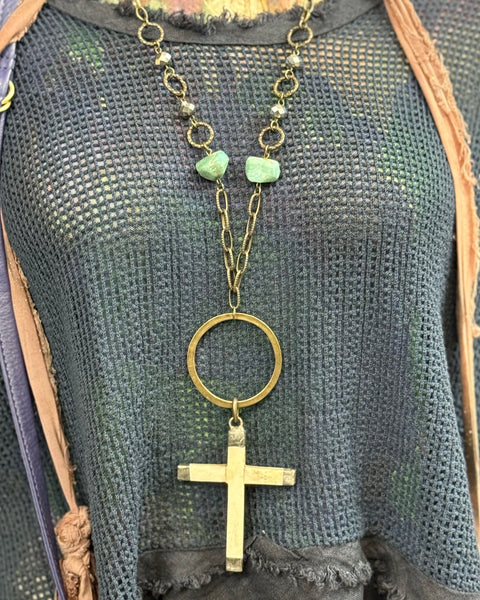 Arc Lineage Cross Necklace