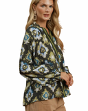 Abstract Medallion Top