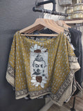 Buddha Flower Mantle
